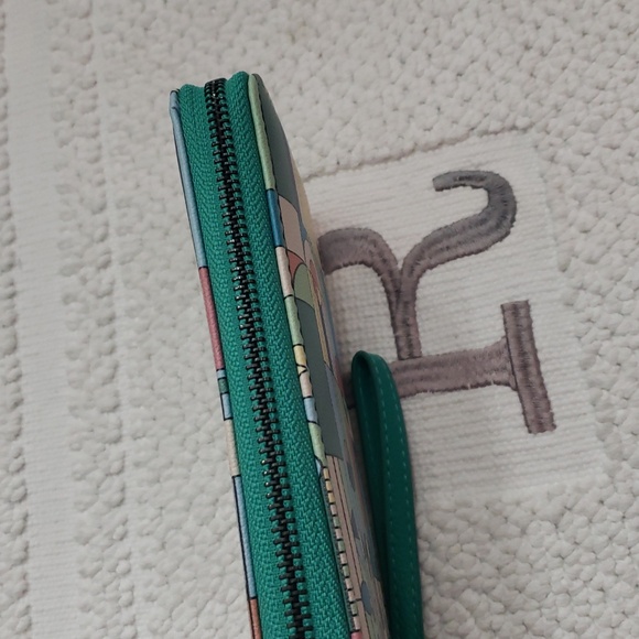 MONARQUE WRISTLET WALLET SIGNATURE COLLECTION/FRANK LLOYD WRIGHT SAGUARO SUNRISE - Picture 4 of 9